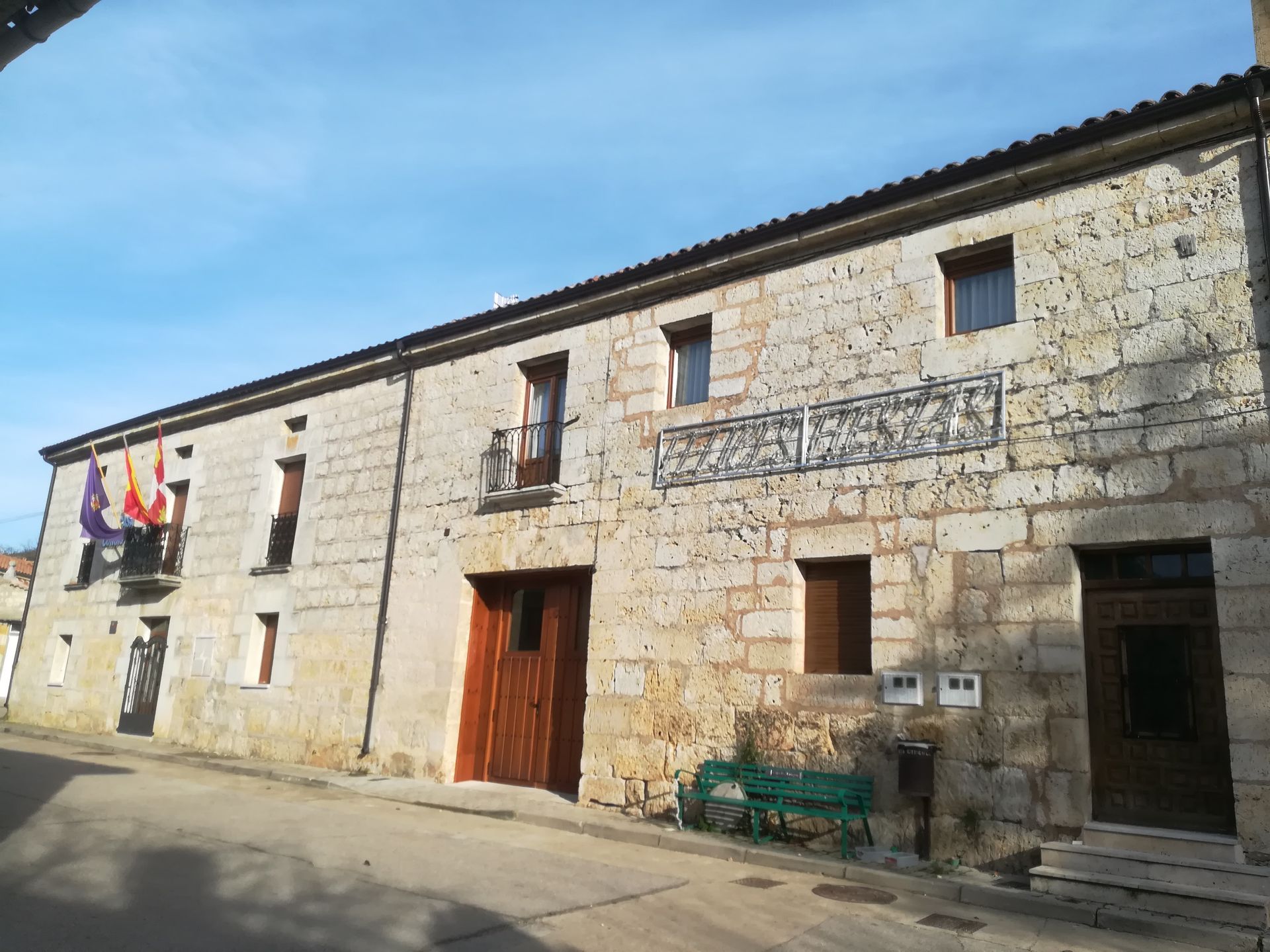 HOTEL RURAL-CENTRO SOCIAL “LOS FAROLES”